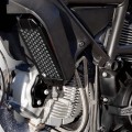 gr03D-scrambler-protezione-radiatore-olio.jpg