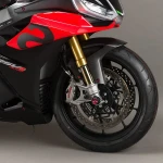 LIGHTECH PRZEDNI BŁOTNIK CARBON APRILIA RS660/RSV4/TUONO 660/V4