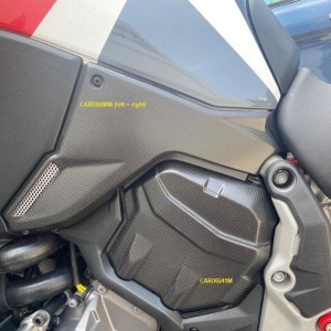 LIGHTECH BOCZNE PANELE POD ZBIORNIK PALIWA CARBON DUCATI MULTISTRADA V4 MATT