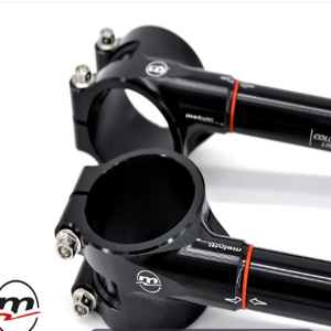 MELOTTI RACING KIEROWNICA RACING CZARNY ⌀50 ⌀51 ⌀52