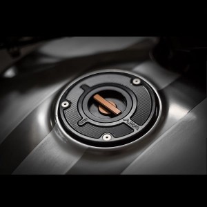 AEM FACTORY KOREK WLEWU PALIWA 'ENDURANCE'